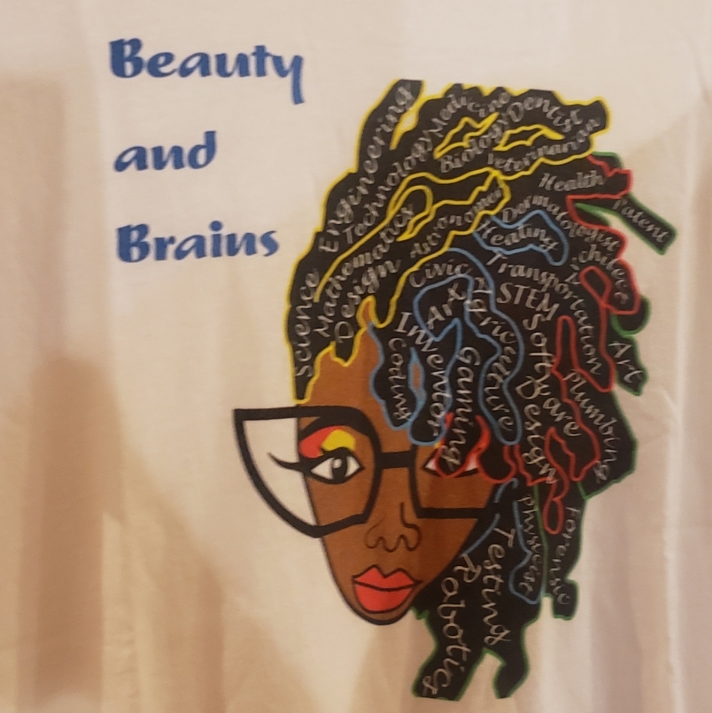 Tshirt Beauty and Brains Tshirt - Medium